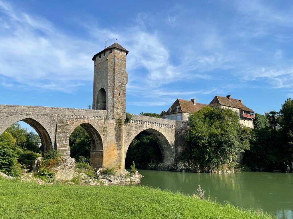 Bed and Breakfast Jardin Des Remparts Orthez Esterno foto
