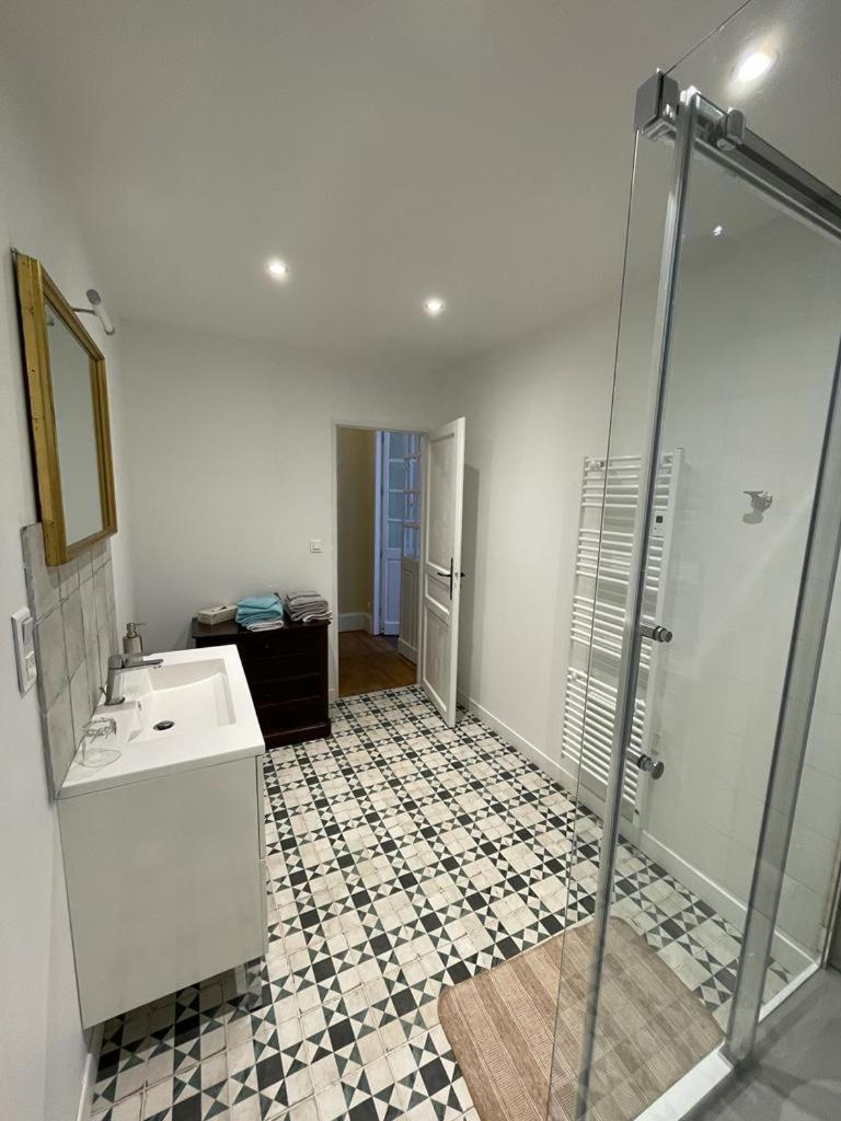 Bed and Breakfast Jardin Des Remparts Orthez Esterno foto
