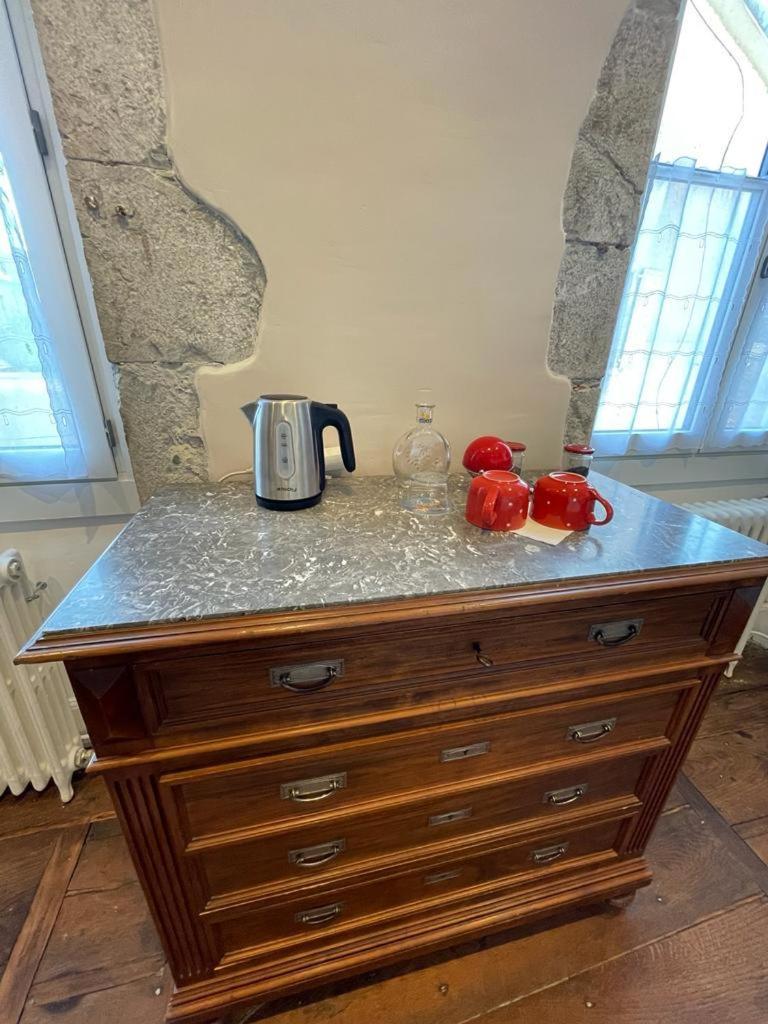 Bed and Breakfast Jardin Des Remparts Orthez Esterno foto